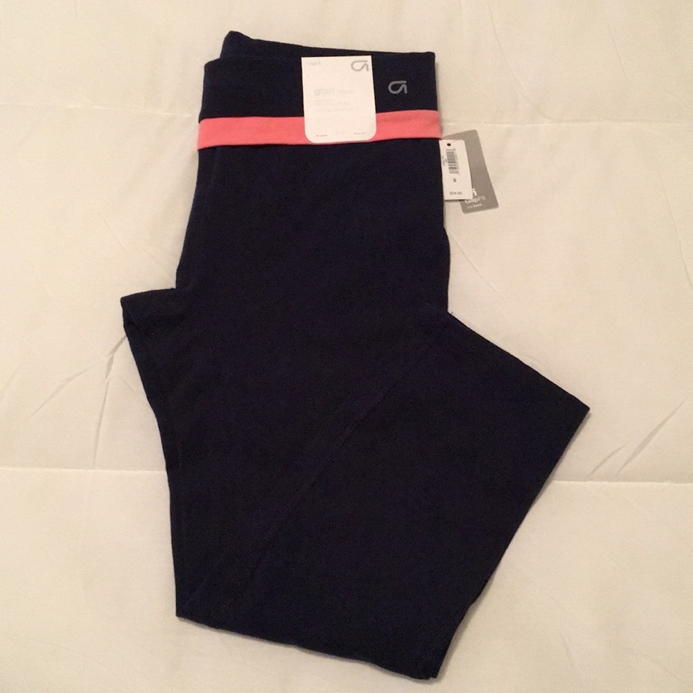 NWT‼️PRICE DROP‼️ Gapfit gfast legging capris